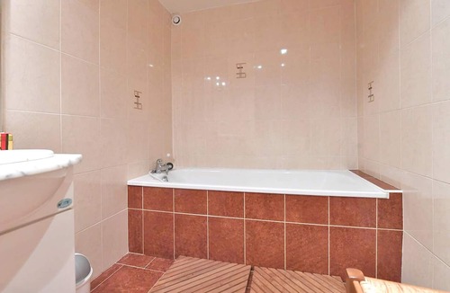 Belvezet House | Homerez - Amazing house for 5 ppl. with terrace at Belvezet