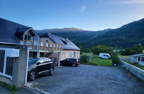 Pierrefitte-Nestalas Apartment | Homerez - Apartment in Pierrefitte