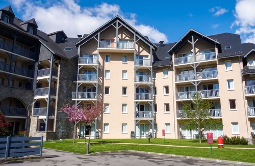 Saint-Lary-Soulan Apartment | Homerez - Apartment in Saint-Lary-Soulan