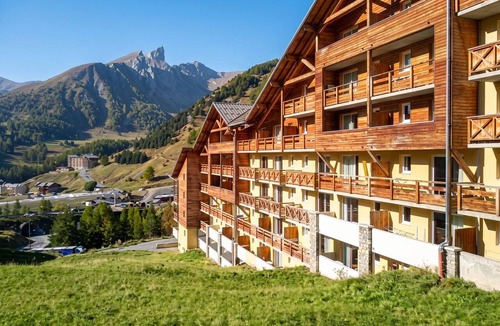 Allos Apartment | Homerez - Apartment La Foux d'Allos