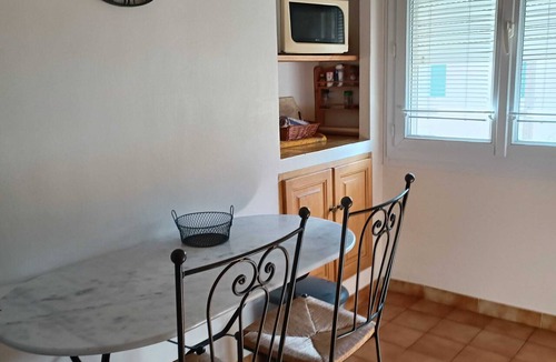 Arles City Centre Apartment | Homerez - Apartment in Arles