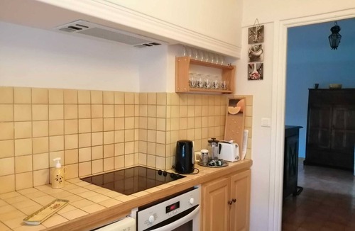 Arles City Centre Apartment | Homerez - Apartment in Arles