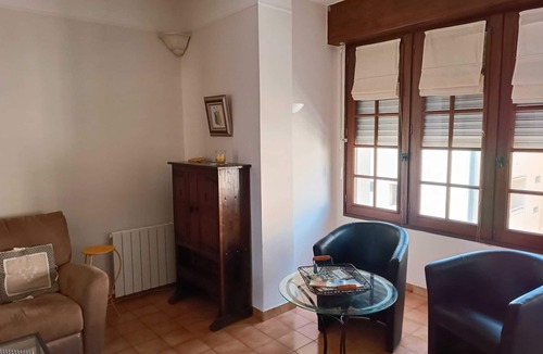 Arles City Centre Apartment | Homerez - Apartment in Arles