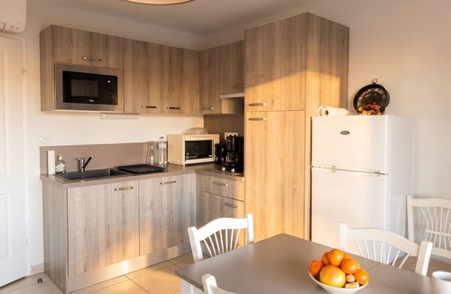 Remoulins Apartment | Homerez - Apartment in Remoulins