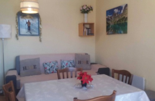 Ignaux Apartment | Homerez - Apartment in Ignaux