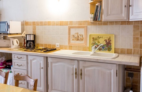 Tarbes Apartment | Homerez - Apartment in Tarbes