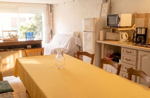Tarbes Apartment | Homerez - Apartment in Tarbes