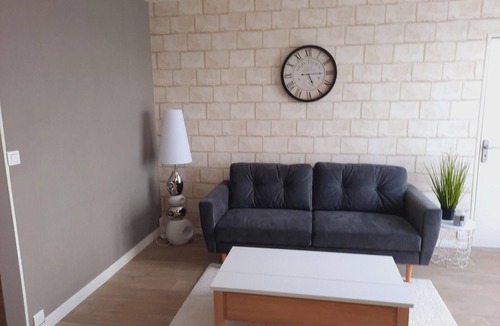 Reims Apartment | Homerez - Apartment Reims - Parking