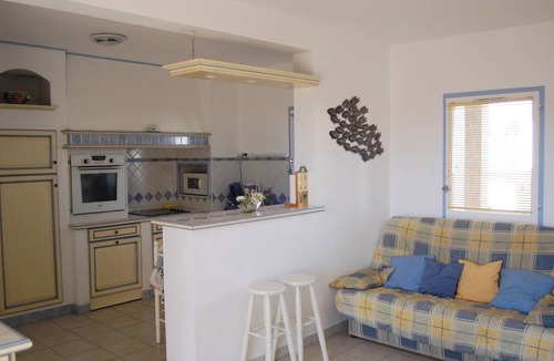 Valras-Plage Apartment | Homerez - Apt in Valras-Plage/Pool