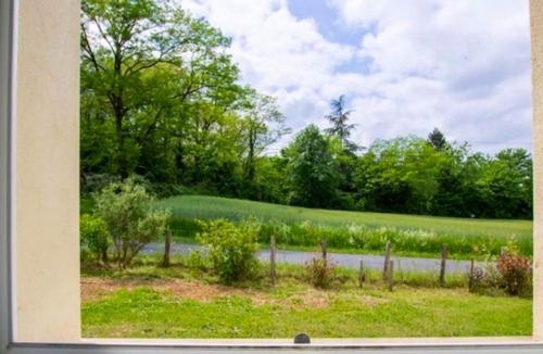 Fossemagne House | Homerez - Beautiful house for 4 ppl. with garden and terrace at Fossemagne