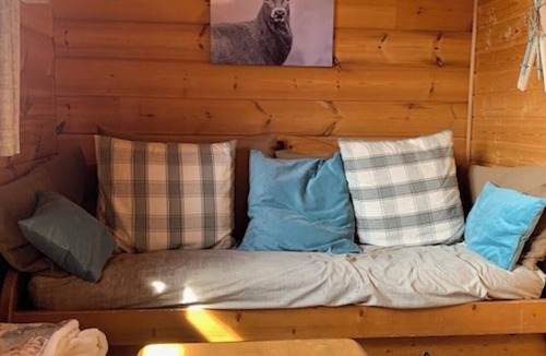 La Joue du Loup Ski Chalet | Homerez - Chalet Dévoluy