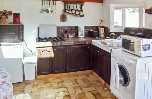 Tredrez-Locquemeau House | Homerez - Charming House in Trédrez-Locquémeau + Garden