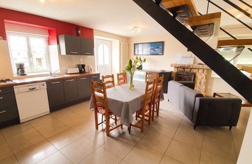 Saint-Goueno House | Homerez - Charming House in Le Mené, piano & garden