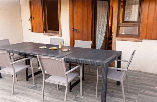 Giffaumont-Champaubert Ski Chalet | Homerez - Chalet in Giffaumont-Champaubert
