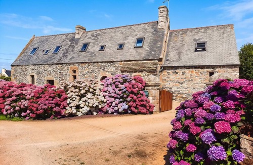 Tredrez-Locquemeau House | Homerez - House in Trédrez-Locquémeau