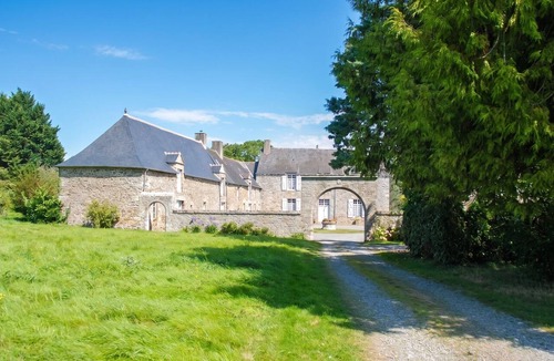 Saint-Igneuc House | Homerez - House 60m² Jugon-les-Lacs + Garden