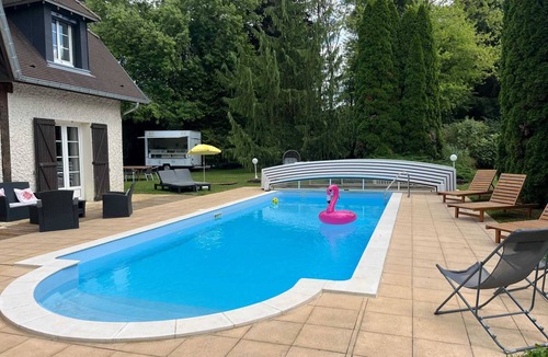 Liffol-le-Grand House | Homerez - House in Liffol-le-Grand