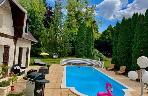 Liffol-le-Grand House | Homerez - House in Liffol-le-Grand
