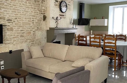 Les Riceys House | Homerez - House Les Riceys