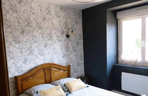 Roz-Landrieux House | Homerez - Nice house for 6 ppl. with swimming-pool and garden at Roz-Landrieux