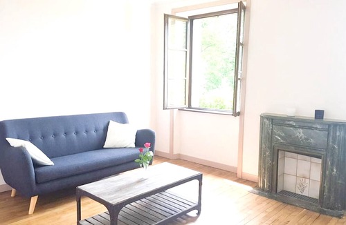 Quebriac House | Homerez - Spacious house for 6 ppl. with garden and terrace at Québriac