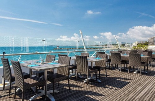Villeneuve Loubet Beach Apartment | Homerez - Studio in Villeneuve-Loubet