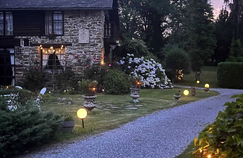 Haut-de-Bosdarros Villa | Homerez - Villa in Haut-de-Bosdarros