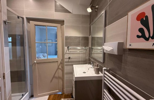 Old Town Apartment | Horizon Troyen T11