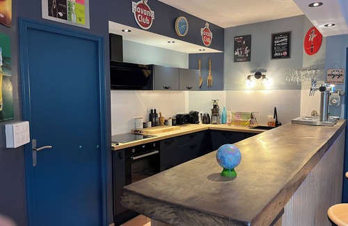Lavelanet Apartment | Hosanna magnificent large loft rated 4 stars