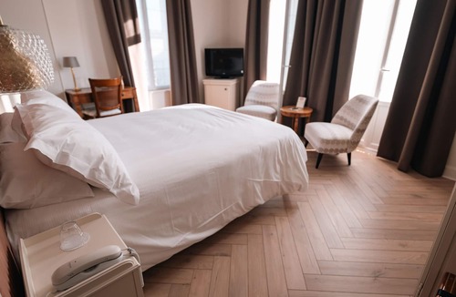Ay Hotel | Hotel Castel Jeanson