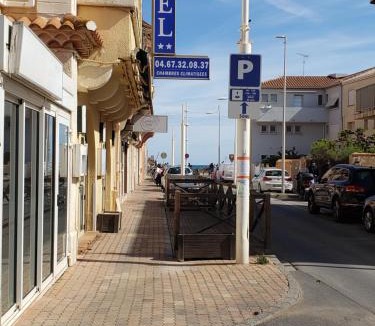 Valras-Plage Hotel | Hotel De La Plage