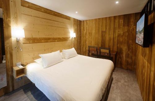Foix Hotel | Hotel du Lac & Restaurant Foix
