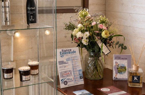 La Richardais Hotel | Hotel Kyriad Saint-Malo Ouest-Dinard
