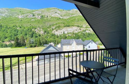 Sainte-Marie-de-Campan Hotel | Hotel Le Chalet