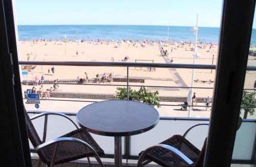 Valras-Plage Hotel | Hotel Mira-Mar