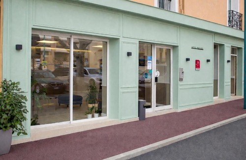 Menton Hotel | Hotel Parisien