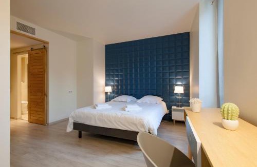 Collobrieres Hotel | Hotel Restaurant des Maures