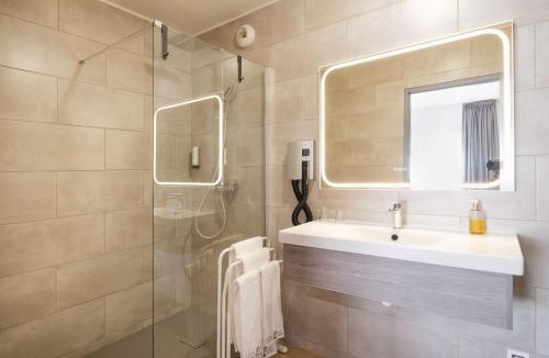 Vitry-le-Francois Hotel | Hotel Tambourin