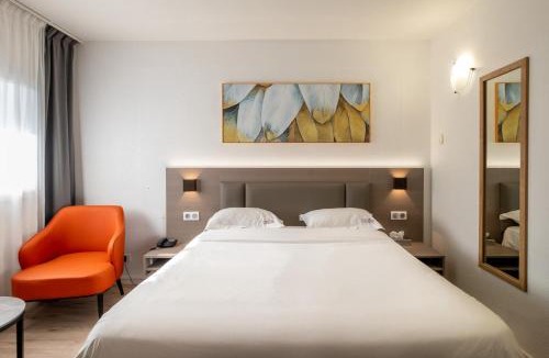 Vitry-le-Francois Hotel | Hotel Tambourin