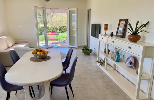 Belvezet House | HOUSE 2 Bedrooms