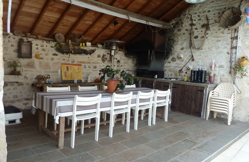 Gan House | HOUSE AT THE FOOT OF THE PYRENEES