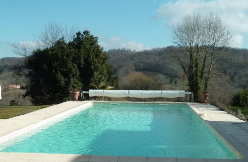 Gan House | HOUSE AT THE FOOT OF THE PYRENEES