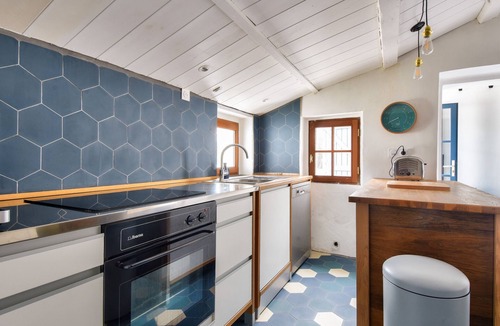 L'Epine House | House for 2 adults - 4 children - 600m beach