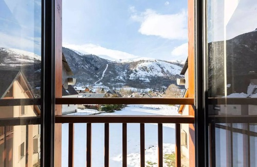 Peyragudes Villa | House for 7 People in Loudenvielle, Near the Center, with Wi-Fi