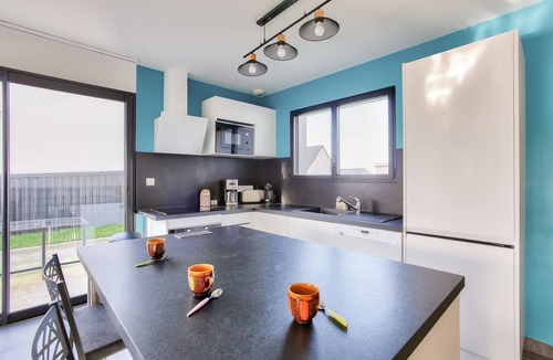 Saint-Alban House | House for 8 in Saint-Alban - Enclosed garden