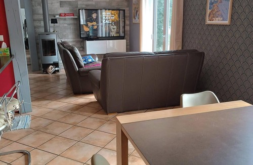 Villelongue House | HOUSE HAUTES PYRENEES (65260) VILLELONGUE WITH SWIMMING POOL AND JACUZZI