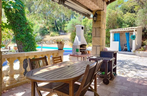 Aramon House | House in Aramon, a pretty village in the Gard, in the hills overlooking the Rhone