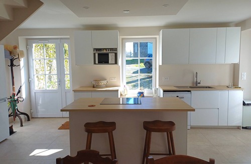 Saint-Jacut-de-la-Mer House | House in large enclosed garden with sea view,