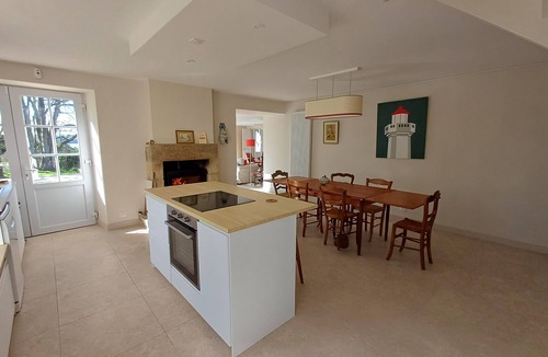 Saint-Jacut-de-la-Mer House | House in large enclosed garden with sea view,