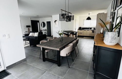 Ploubalay House | House in housing estate on the emerald coast